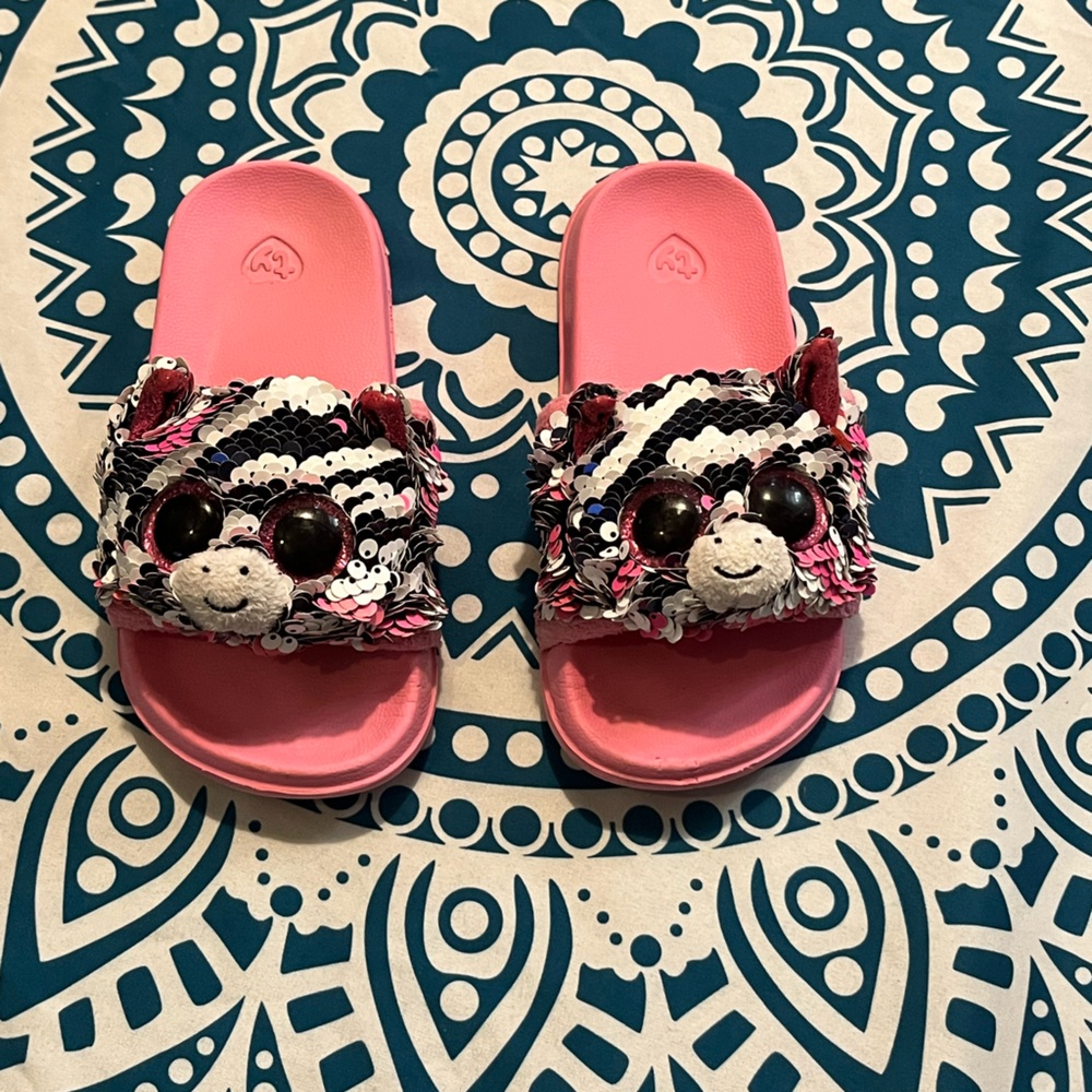 ✨$3 ✨TY Sequin flip Zoey Zebra slides sandals pink/black/white